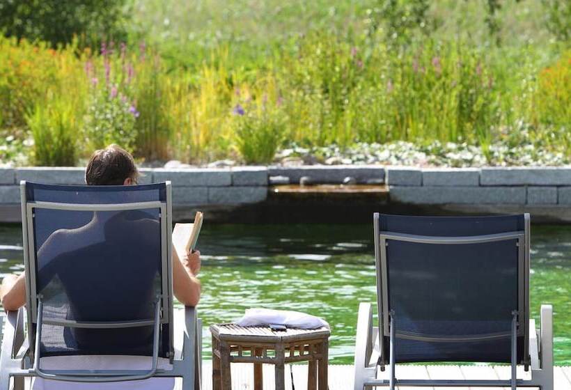 호텔 & Gasthof Zur Linde