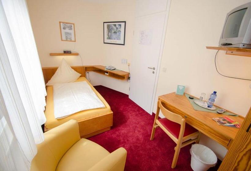 בית מלון כפרי König Humbert