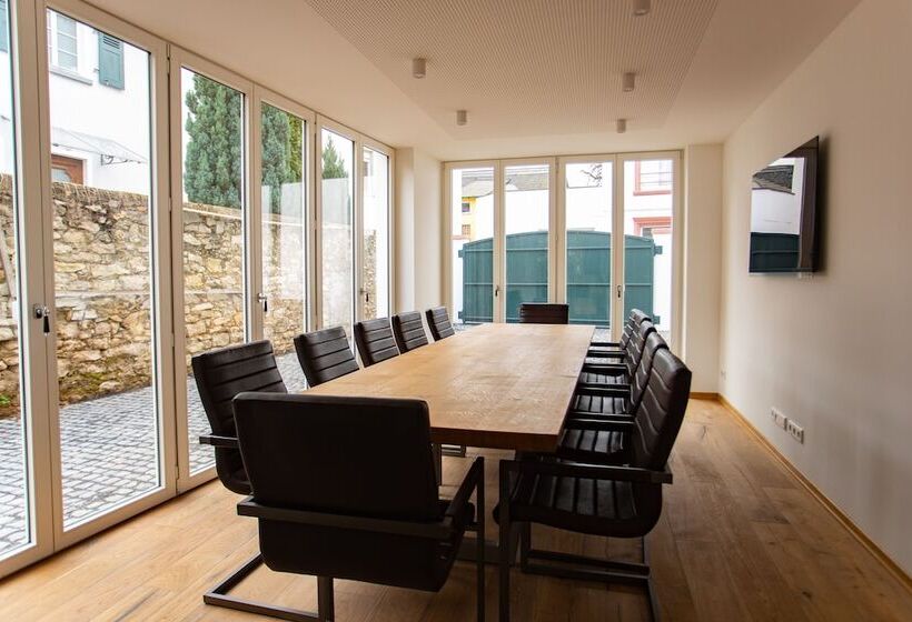 ホテル Kronenschlosschen