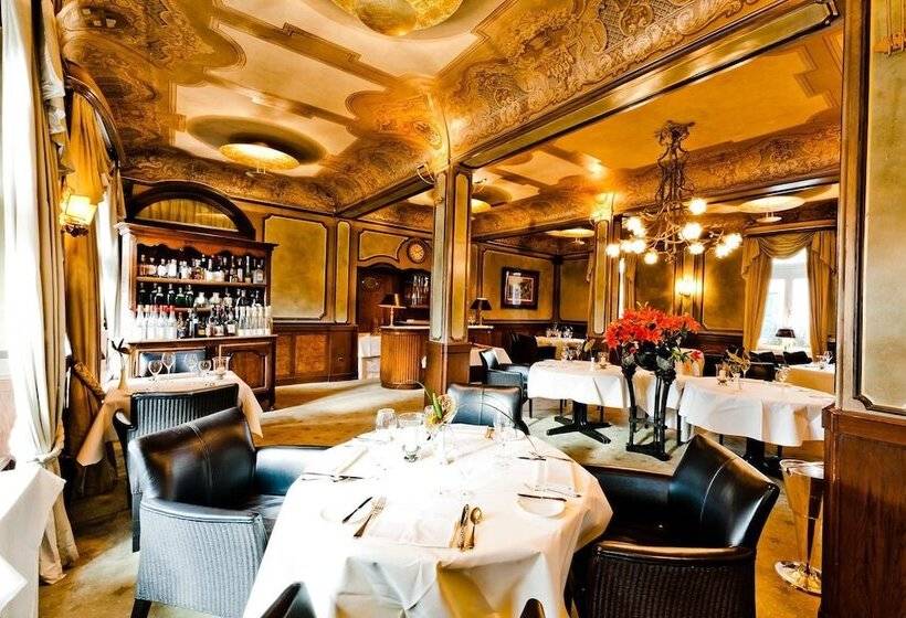 ホテル Kronenschlosschen