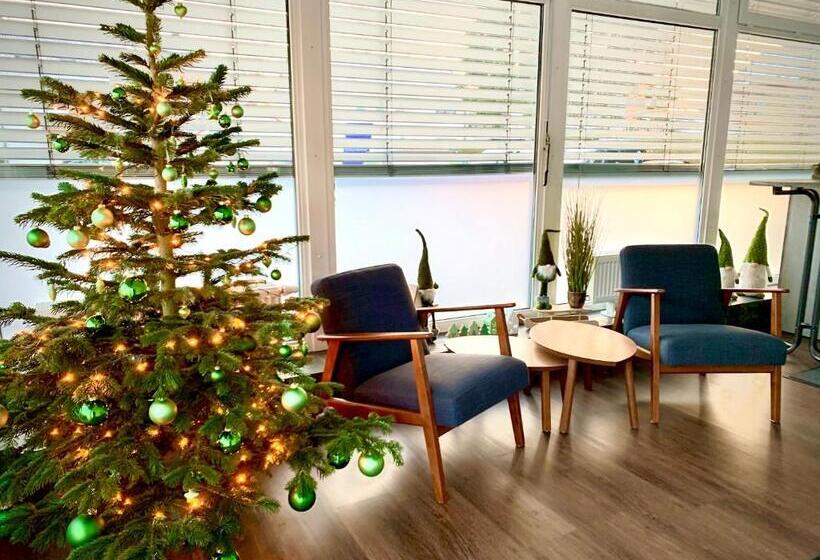 酒店 Marias Inn Bed & Breakfast