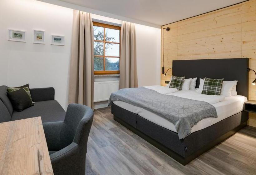 ホテル Neuer Am See