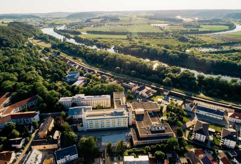 בית מלון כפרי Park Cafe Reichl