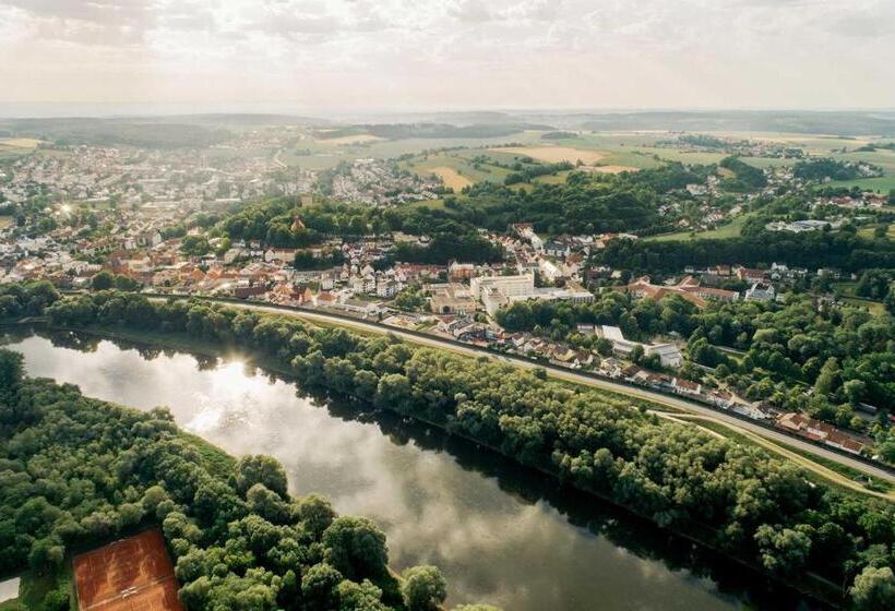 בית מלון כפרי Park Cafe Reichl