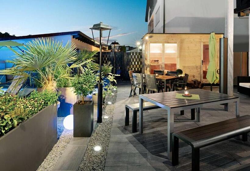 בית מלון כפרי Park Cafe Reichl