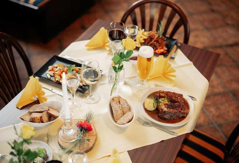 בית מלון כפרי Park Cafe Reichl