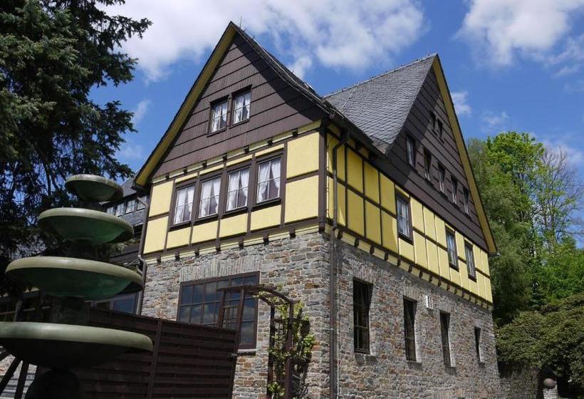 Parkhotel Schwarzenberg   Garni