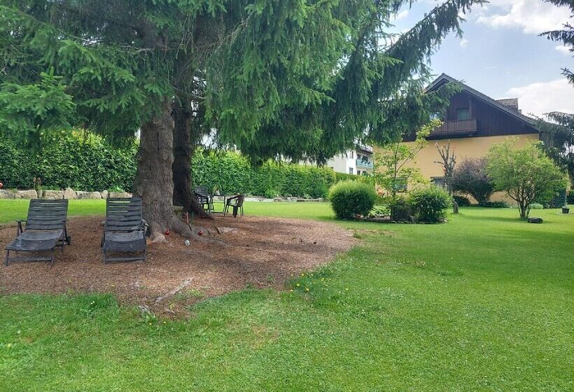 Отель Pension Eichhorn