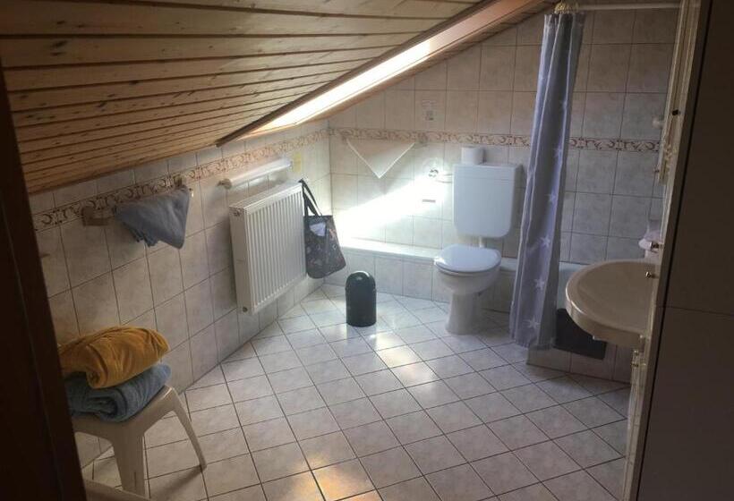 Отель Quellenhof