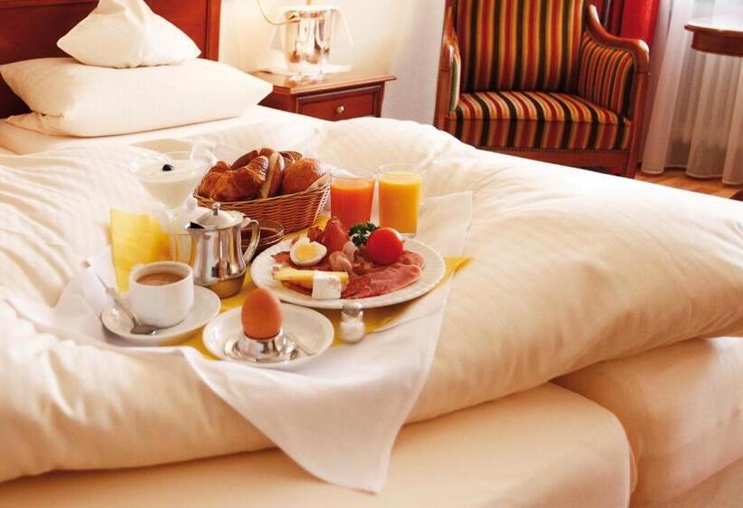 Отель Quellenhof