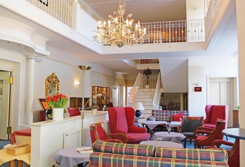 Отель Quellenhof