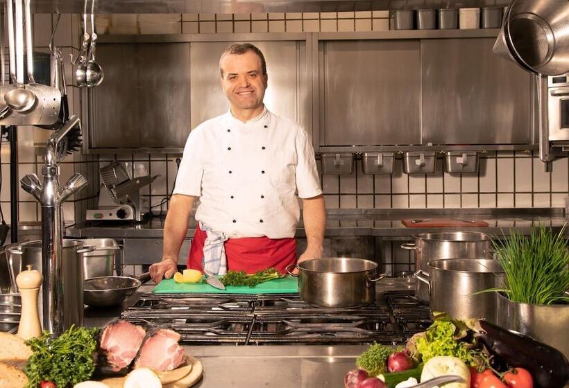 Отель Quellenhof