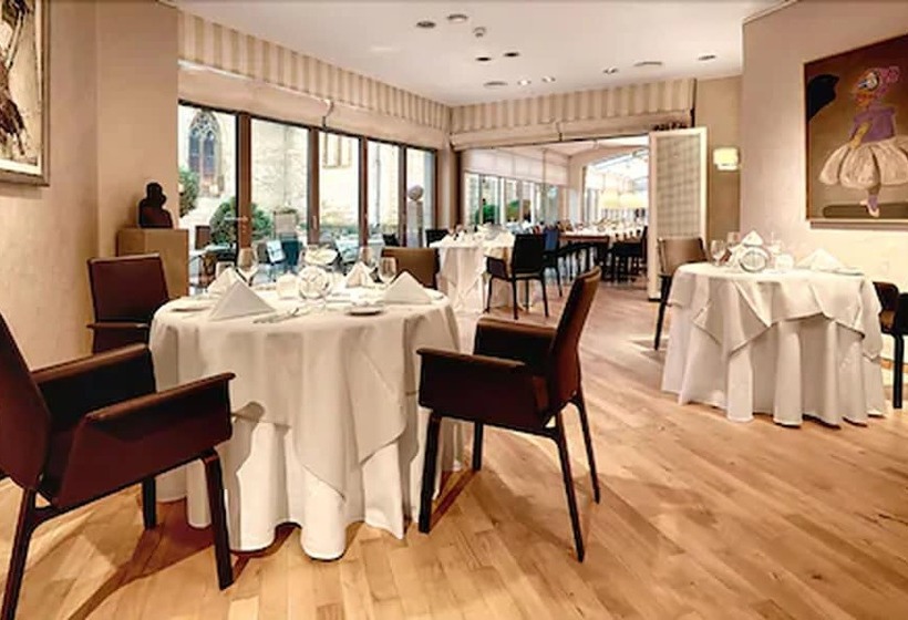 호텔 Restaurant Reuter