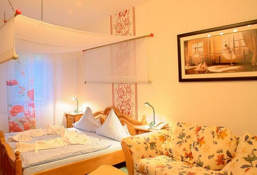 فندق Restaurant Wolfsschlucht Gmbh