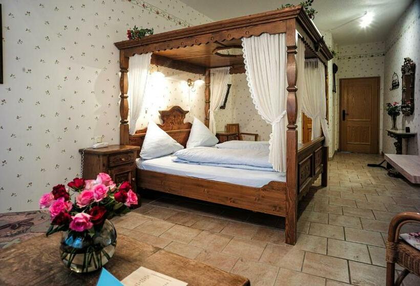 فندق Restaurant Wolfsschlucht Gmbh