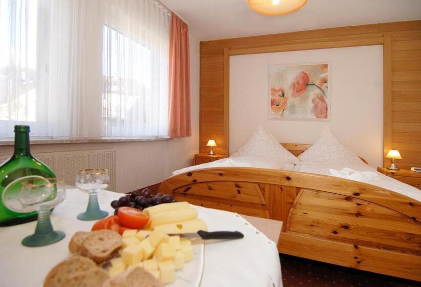 בית מלון כפרי Ursula Garni