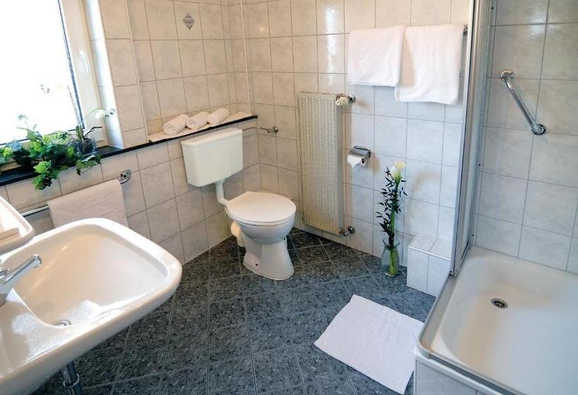 בית מלון כפרי Ursula Garni