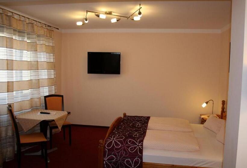 酒店 & Weinstube Restaurant Filling