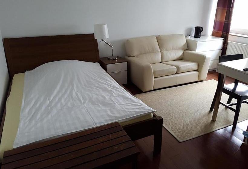 בית מלון כפרי Wohnenaufzeit/ Alpha