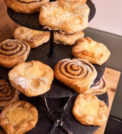 ホテル Zu Den Drei Kronen