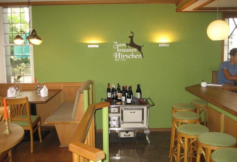 호텔 Zum Braunen Hirschen