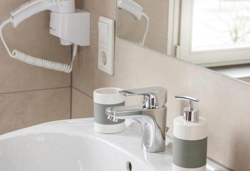 فندق Zum Landsberger Hof