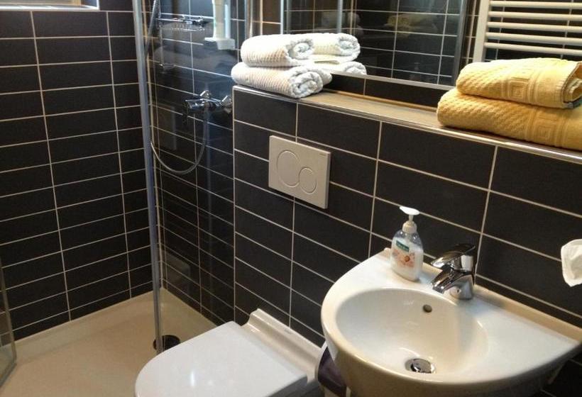 בית מלון כפרי Zum Ritter