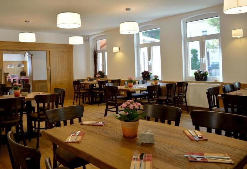 ホテル Gasthaus Zur Eiche