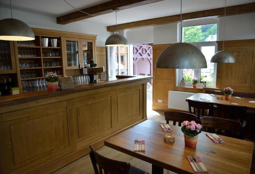 ホテル Gasthaus Zur Eiche