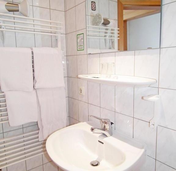 Gasthaus & Hotel Zur Linde