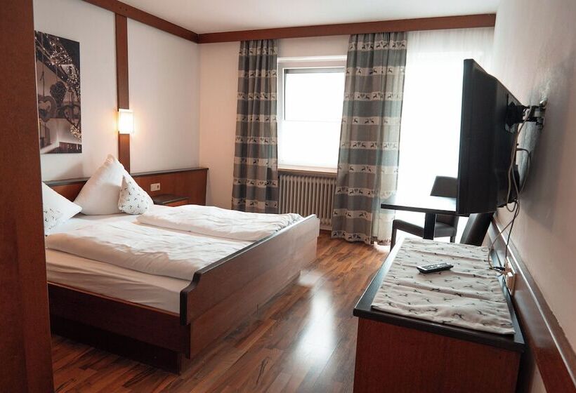 호텔 Postwirt   Gästehaus