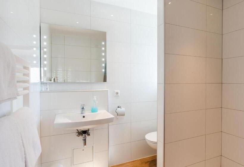 Ott S Hotel Weinwirtschaft & Biergarten Weil Am Rhein/basel