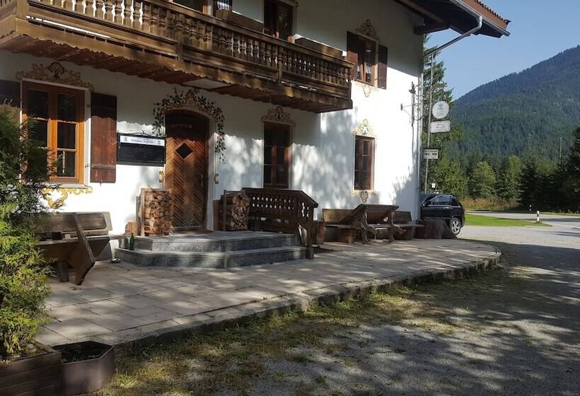 פנסיון Die Bäckeralm