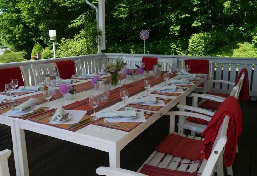 بنسيون Böhler's Landgasthaus