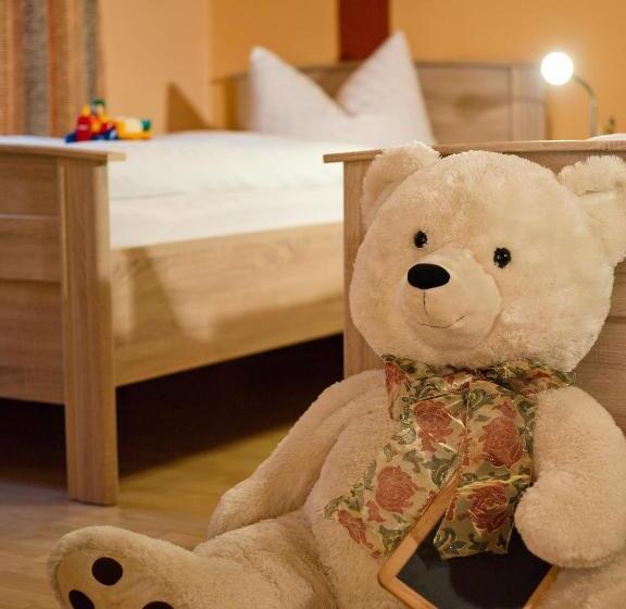 بنسيون Gasthof Metzgerei Stöberl