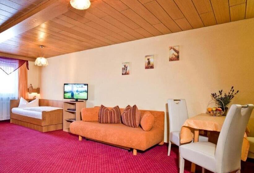 ペンション Gasthof Metzgerei Stöberl