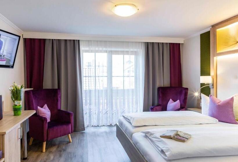 ペンション Gasthof Metzgerei Stöberl