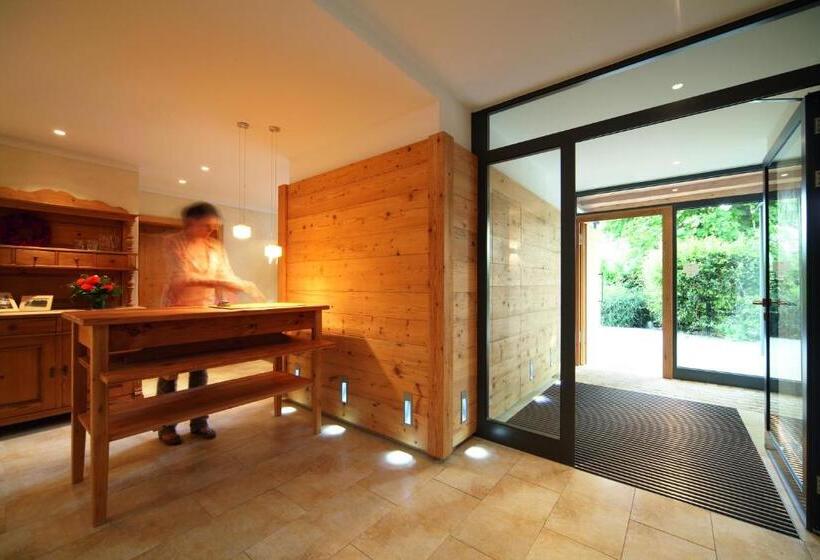 پانسیون Gasthof Neuwirt Unterföhring