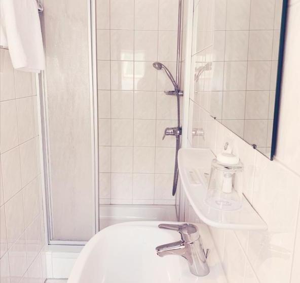 펜션 Gasthof Wilhelm Tell Fremdenzimmer