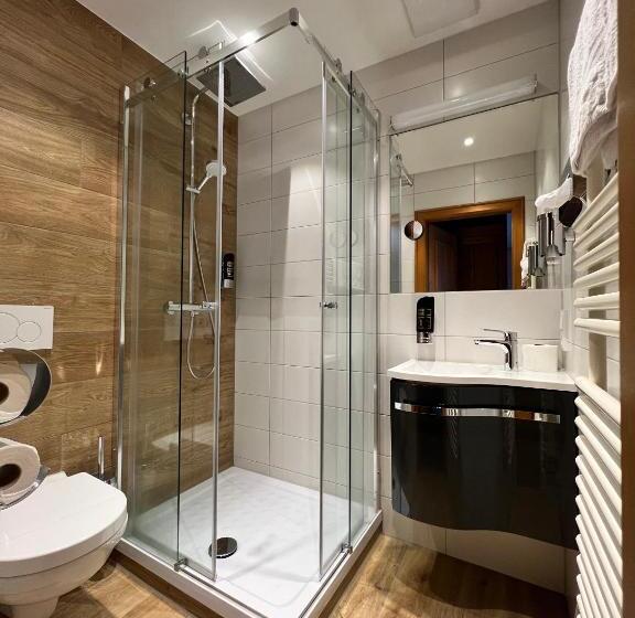 ペンション Günstige Zimmer Im Spessart