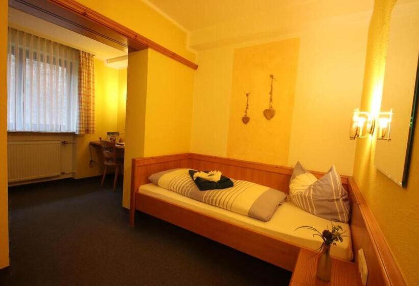 ペンション Günstige Zimmer Im Spessart