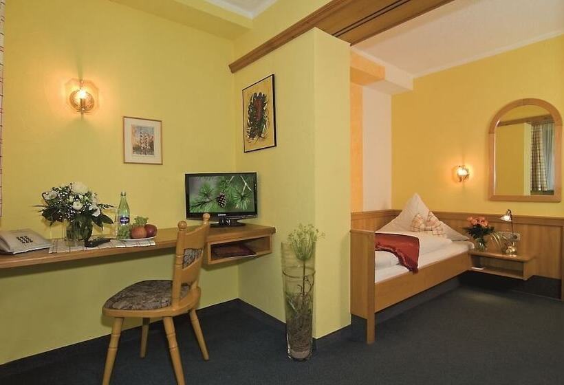 ペンション Günstige Zimmer Im Spessart