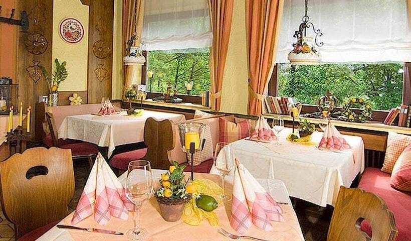 ペンション Günstige Zimmer Im Spessart