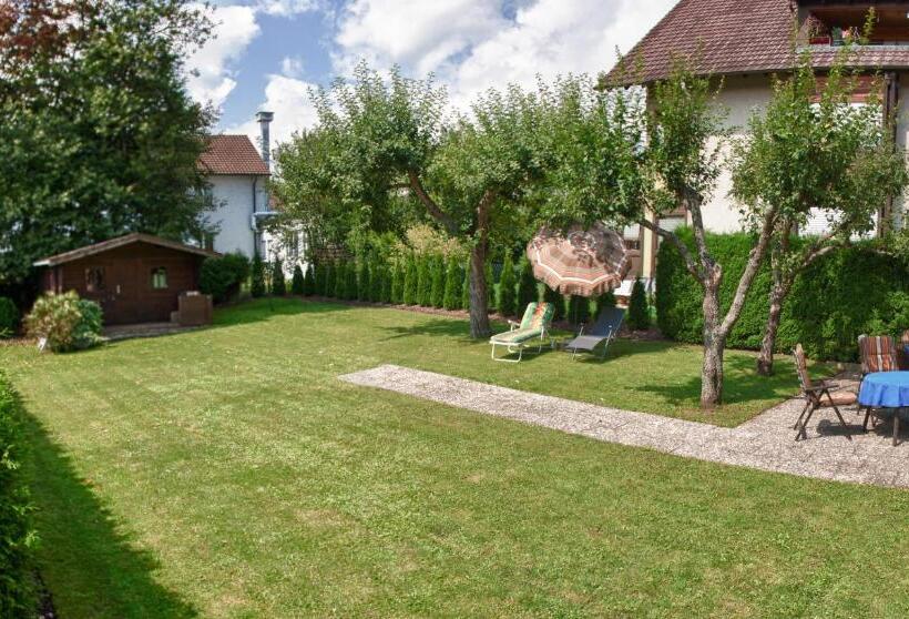 پانسیون Gästehaus Gisela