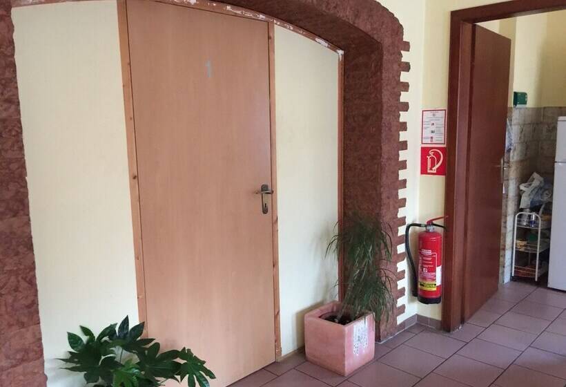 펜션 Gästehaus Peterhoff