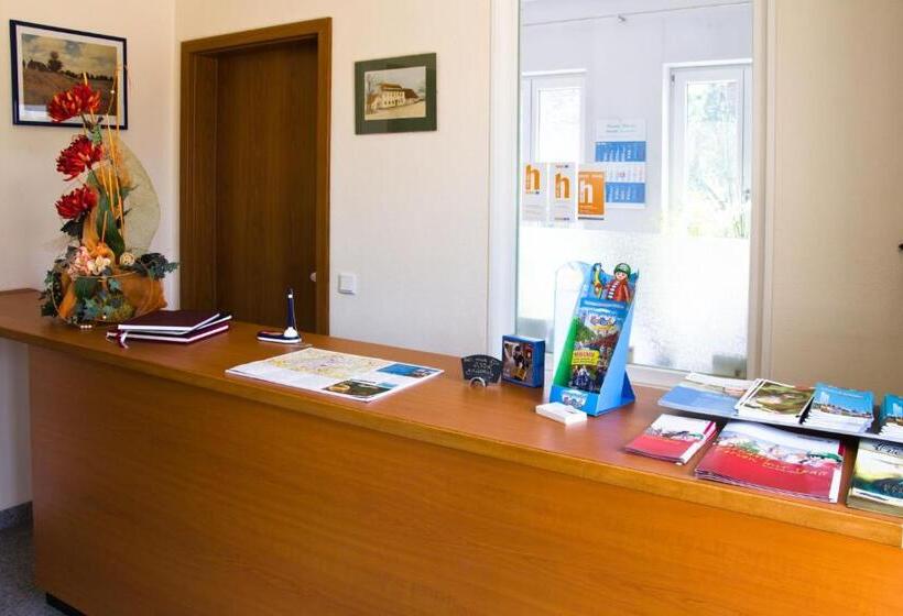 פנסיון Gästehaus Zur Kurve