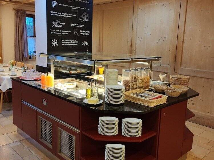 Пансион Landhotel Zum Raben