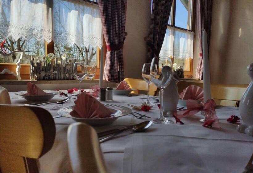 Пансион Landhotel Zum Raben