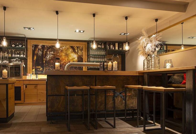 膳宿费 Muller´s Land