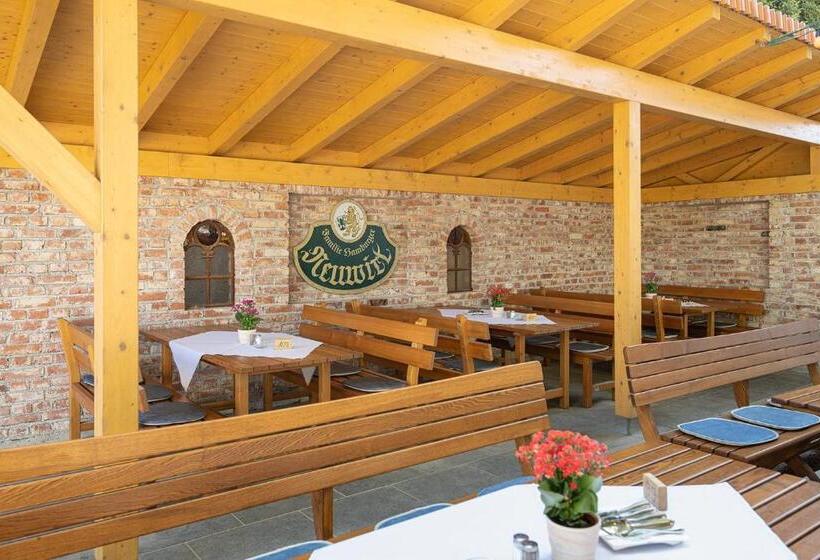 פנסיון Neuwirt